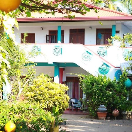 Mallika Guest House Tangalle Exterior foto